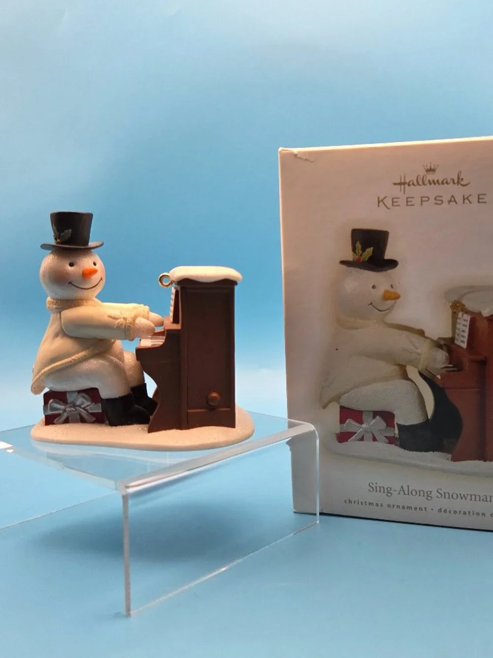Hallmark Keepsake Ornament 2009